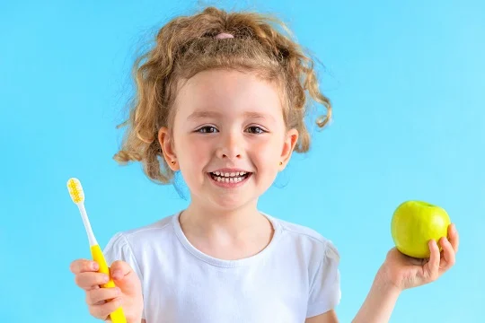 دكتور اسلام عمران طبيب اسنان اطفال